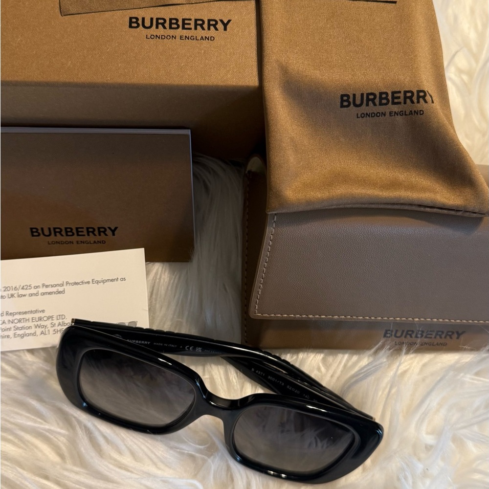 Burberry Black Sunglasses